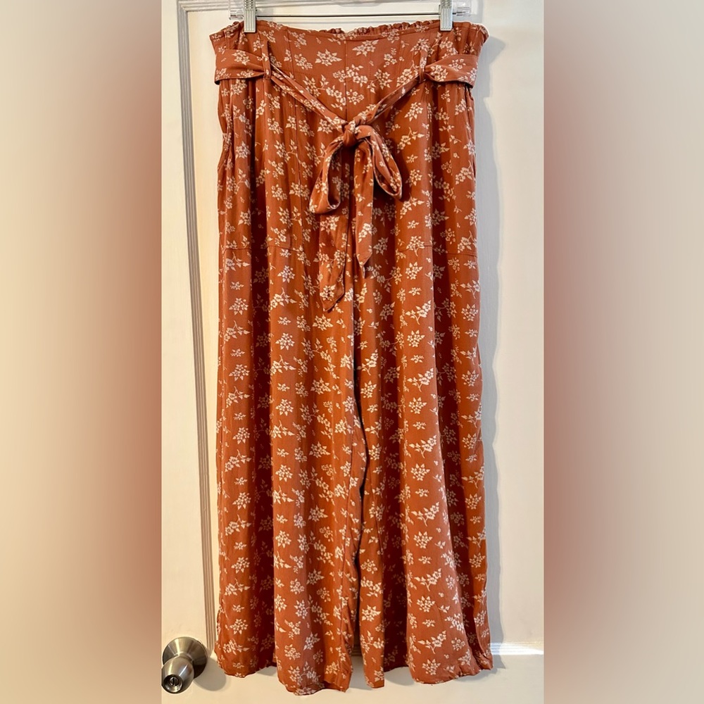 American Eagle wide leg dress pants